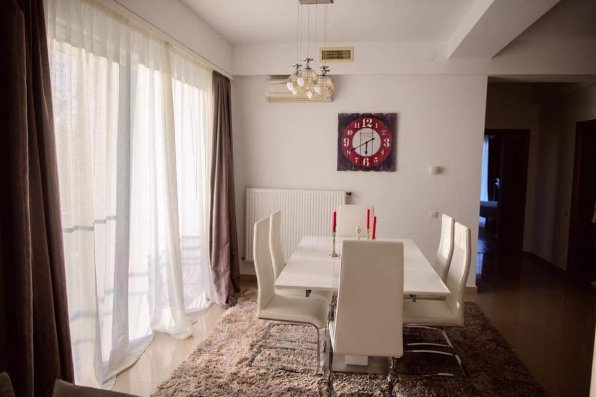 Appartamento Sadara Sea Breeze Năvodari Esterno foto