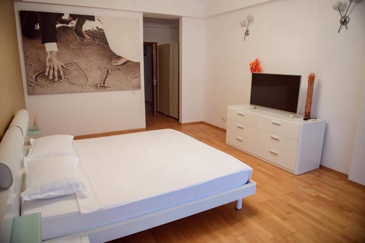 Appartamento Sadara Sea Breeze Năvodari Esterno foto