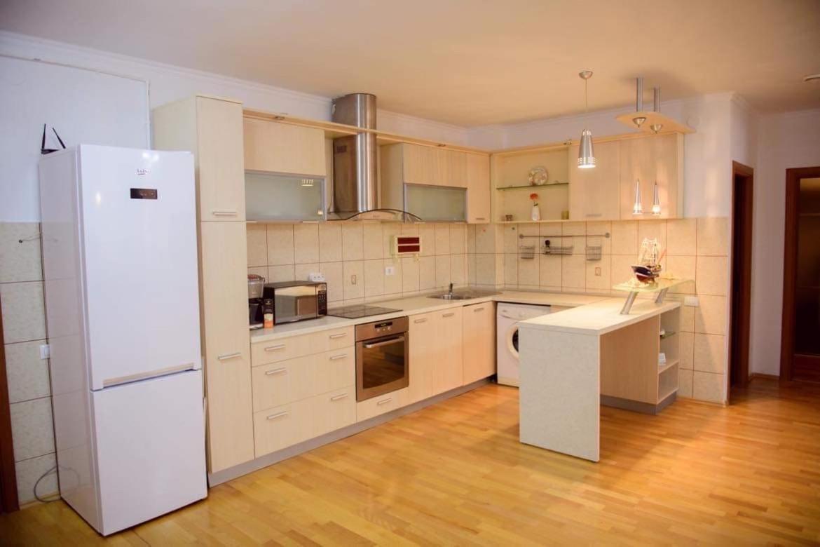 Appartamento Sadara Sea Breeze Năvodari Esterno foto
