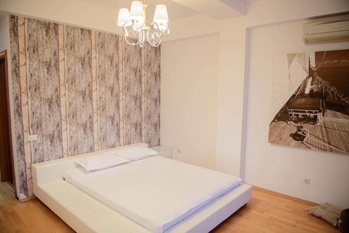Appartamento Sadara Sea Breeze Năvodari Esterno foto