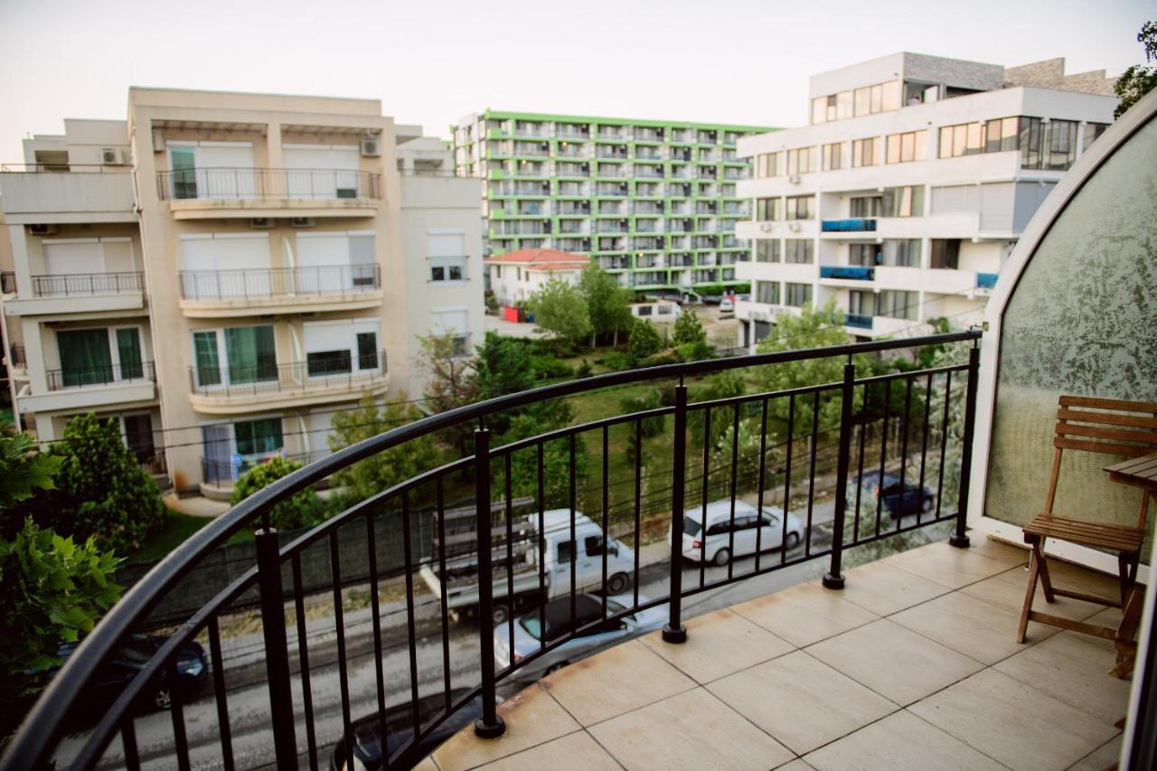 Appartamento Sadara Sea Breeze Năvodari Esterno foto