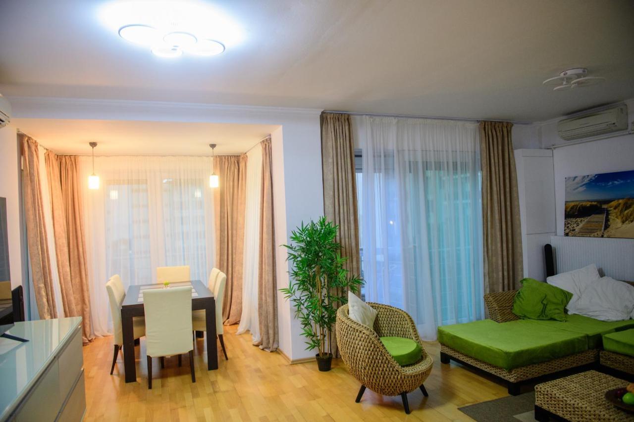 Appartamento Sadara Sea Breeze Năvodari Esterno foto